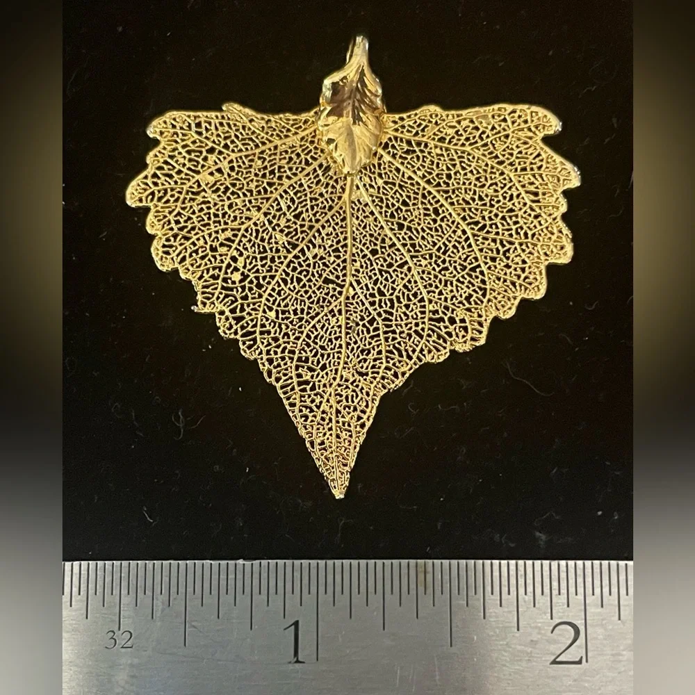 Real Leaf pendant gold dipped vtg